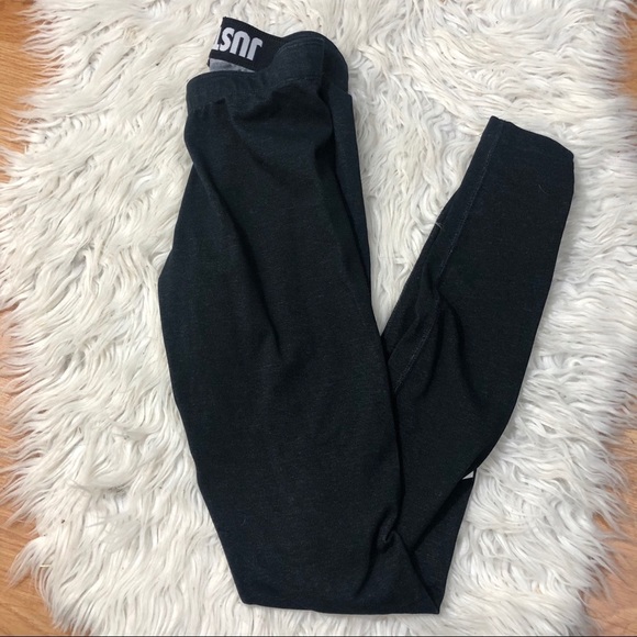 Women’s Nike Leggings - Picture 1 of 4